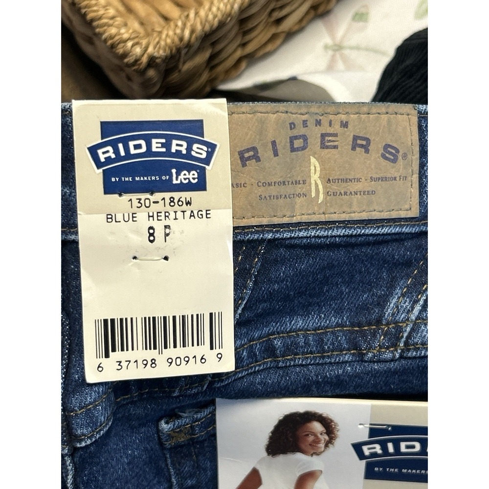 NWT Lee Riders Stretch Jeans Mid Rise Relaxed Fit Denim Blue Dark Wash 8P 624 - Picture 5 of 6
